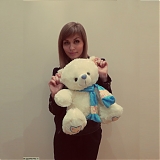 Плюшевый медведь "Малышка - голубой шарфик" 42 см