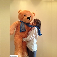 Большой карамельный медведь "Синий шарфик" 160 см