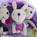 Букет из мягких игрушек Фиолетовые зайцы 1